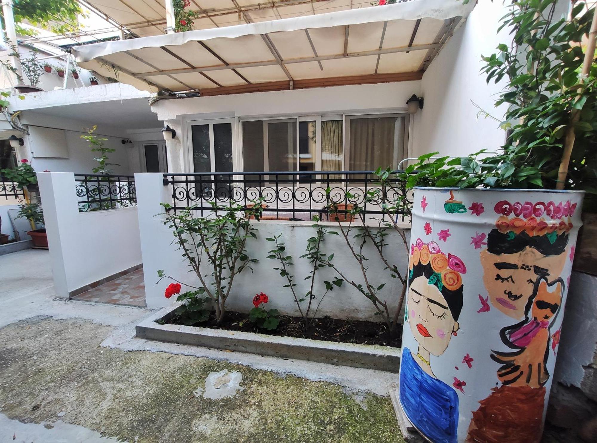 Apartments Gvozdenovic Petrovac Екстер'єр фото