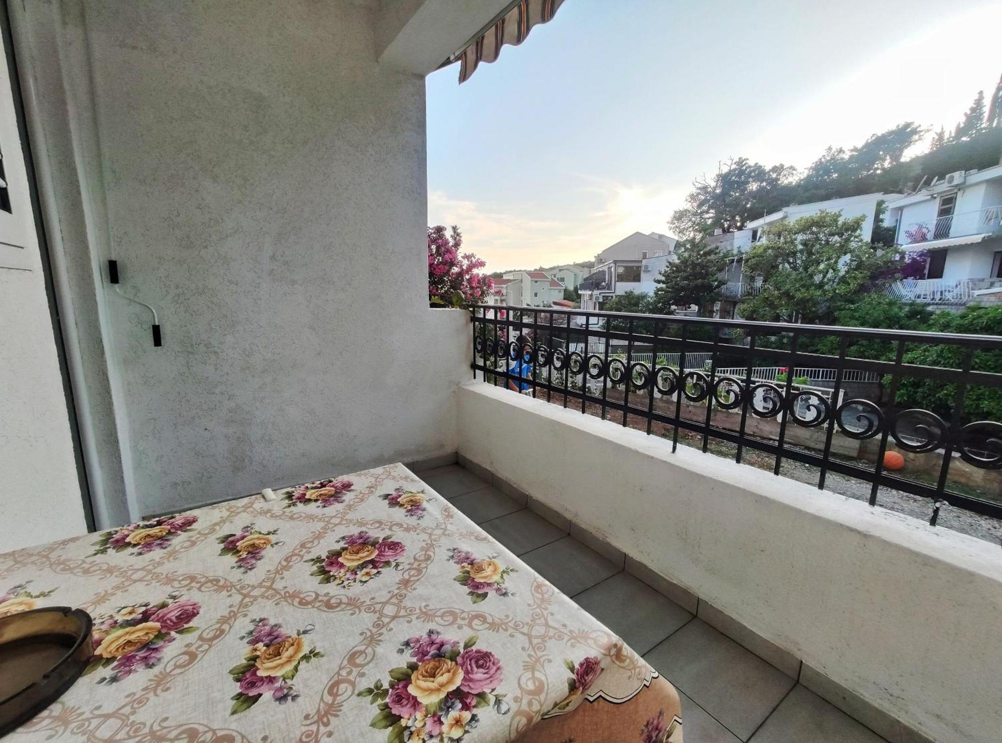 Apartments Gvozdenovic Petrovac Екстер'єр фото